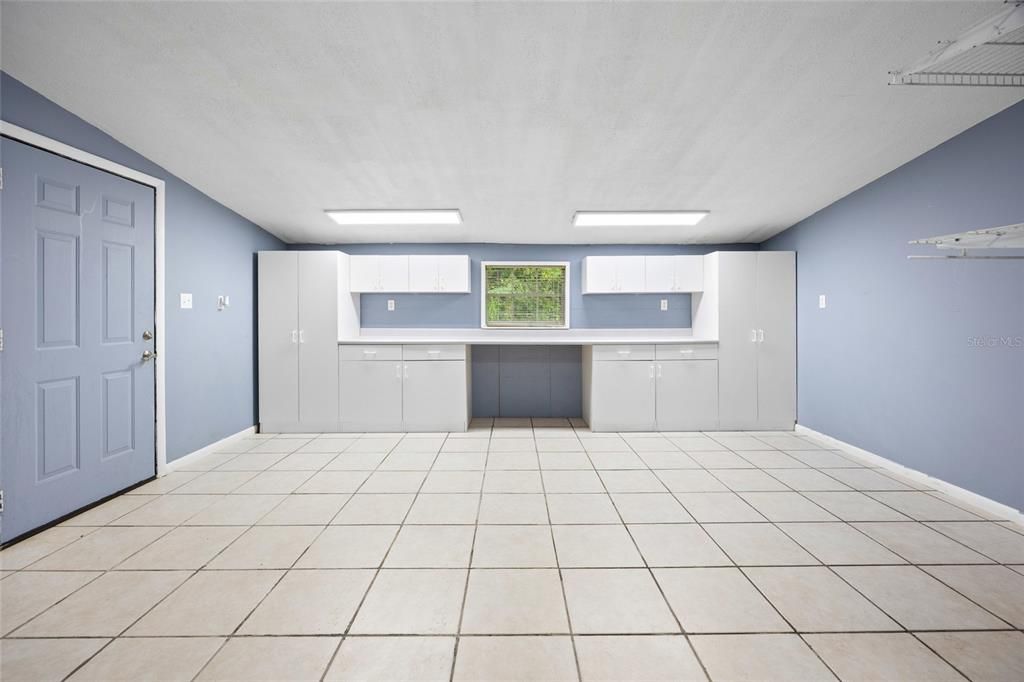 Active With Contract: $239,900 (3 beds, 2 baths, 1656 Square Feet)