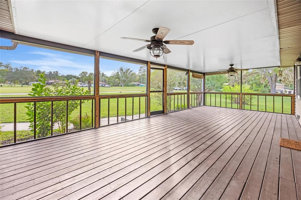 Active With Contract: $239,900 (3 beds, 2 baths, 1656 Square Feet)