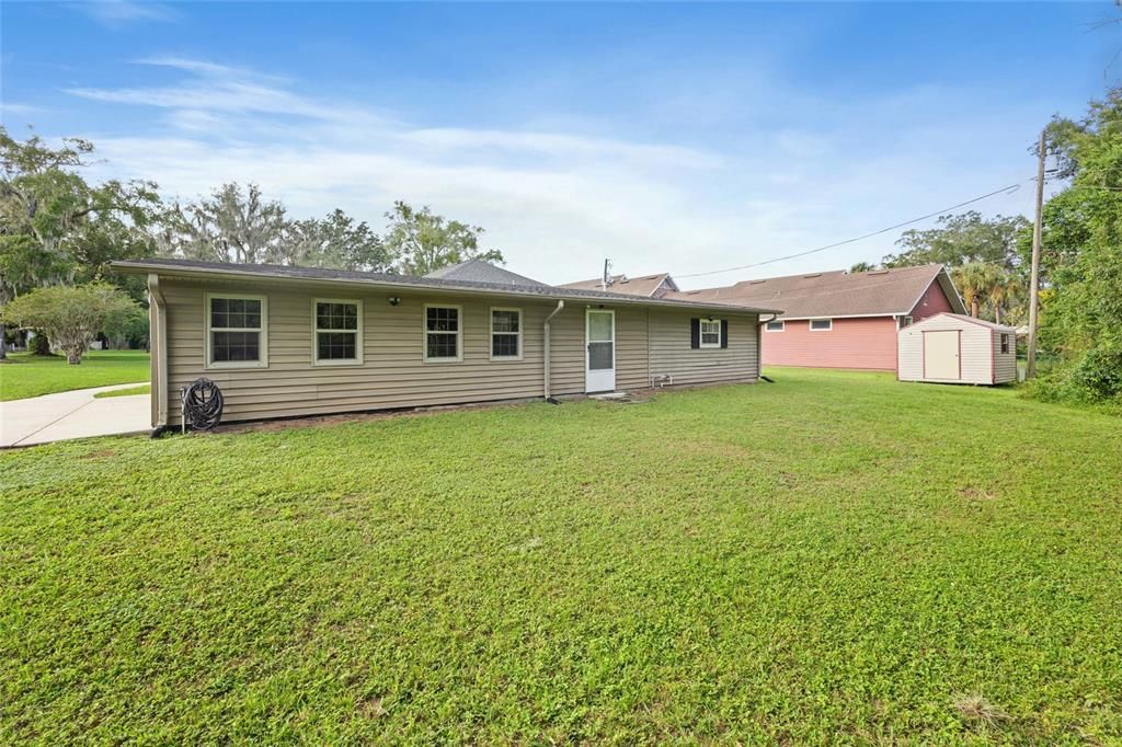 Active With Contract: $239,900 (3 beds, 2 baths, 1656 Square Feet)