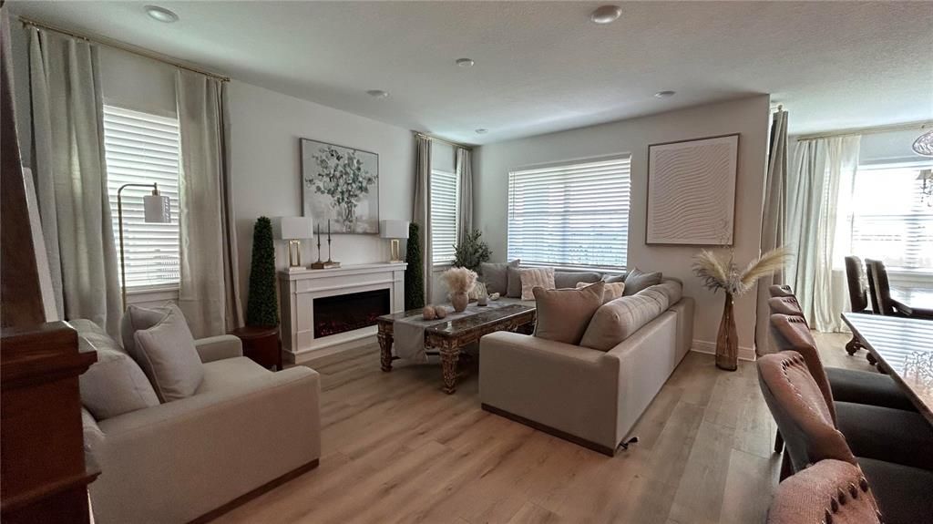 For Sale: $509,900 (5 beds, 3 baths, 2764 Square Feet)