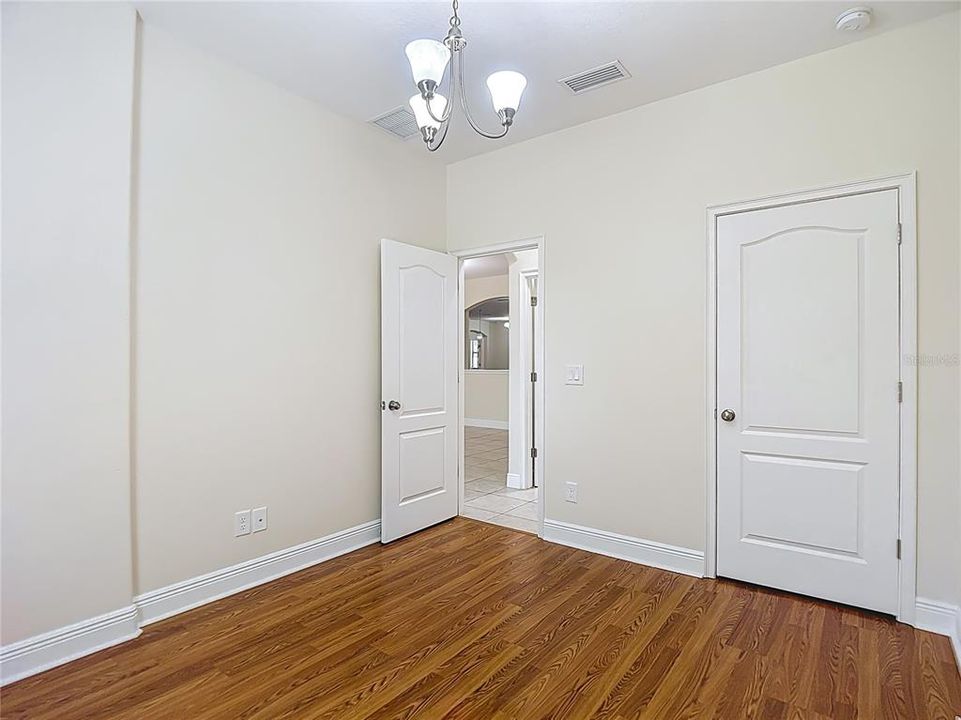 待售: $679,900 (5 贝兹, 3 浴室, 2584 平方英尺)