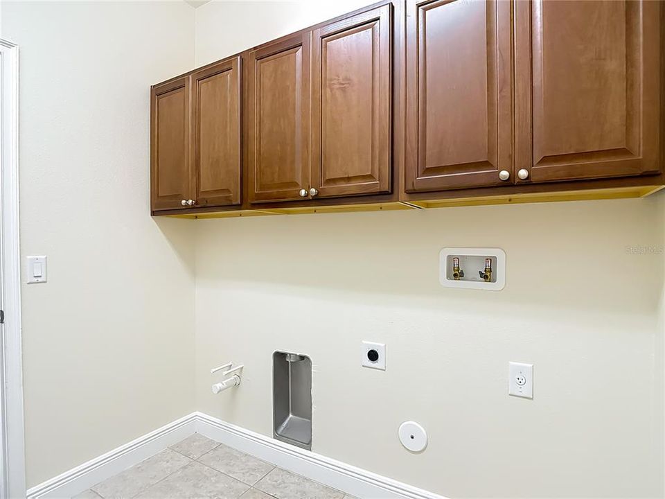 待售: $679,900 (5 贝兹, 3 浴室, 2584 平方英尺)