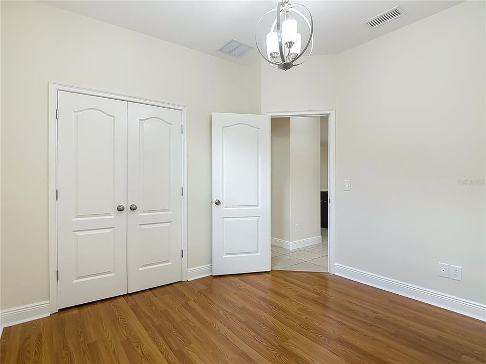 待售: $679,900 (5 贝兹, 3 浴室, 2584 平方英尺)