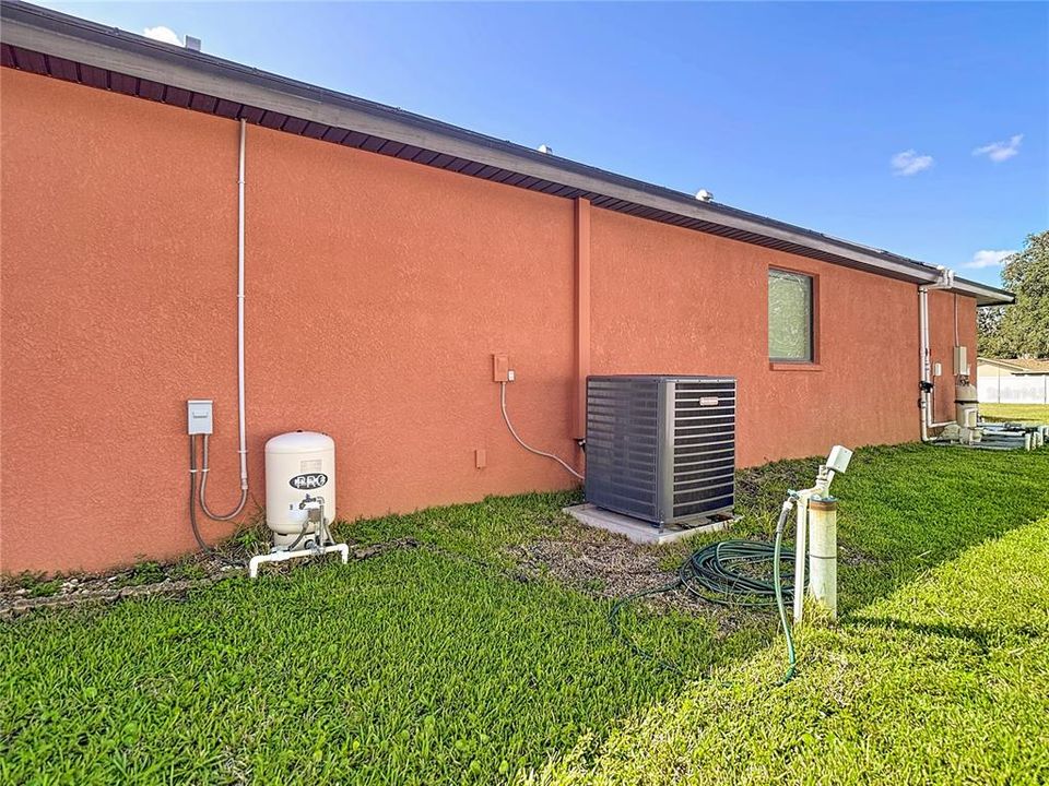 待售: $679,900 (5 贝兹, 3 浴室, 2584 平方英尺)