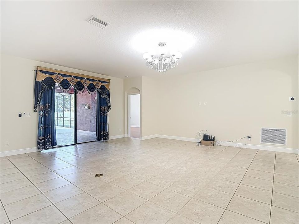 待售: $679,900 (5 贝兹, 3 浴室, 2584 平方英尺)