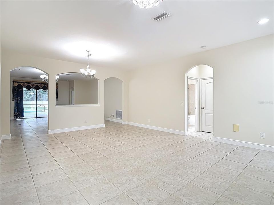 待售: $679,900 (5 贝兹, 3 浴室, 2584 平方英尺)