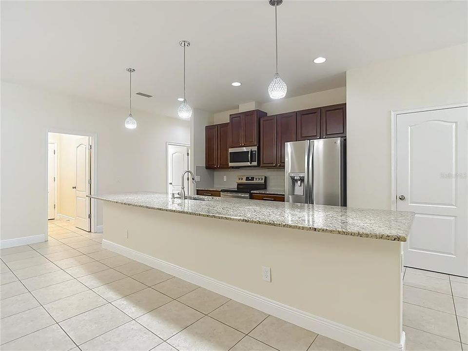 待售: $679,900 (5 贝兹, 3 浴室, 2584 平方英尺)