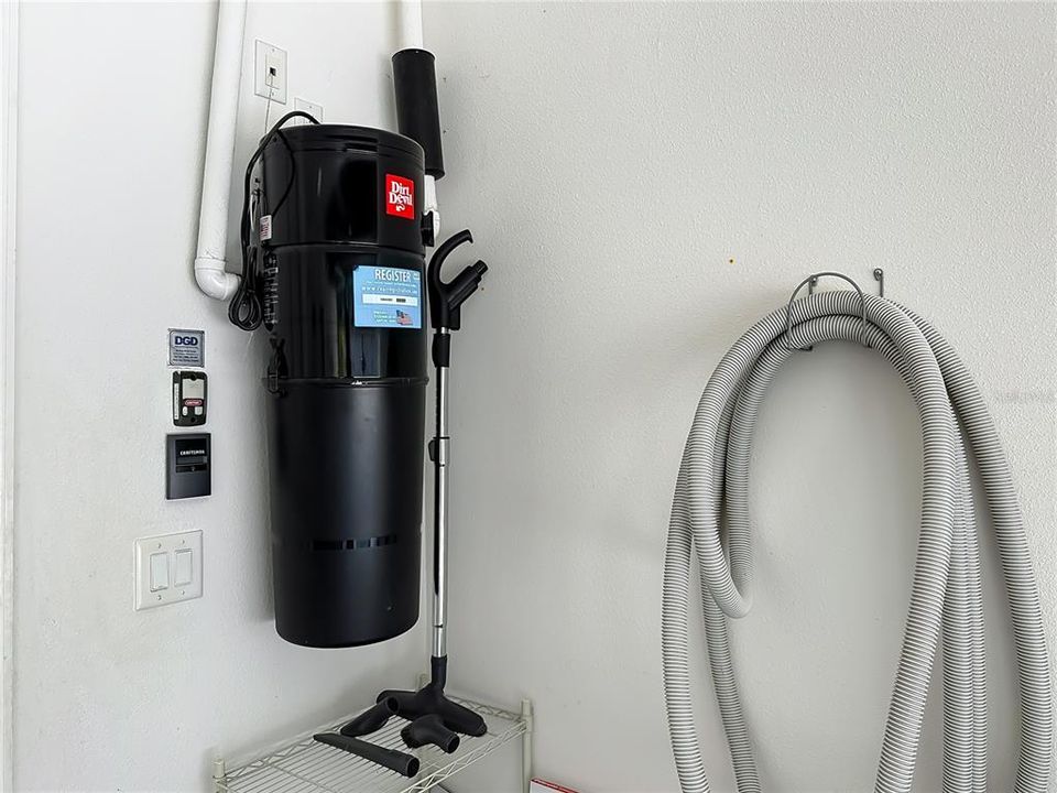 待售: $679,900 (5 贝兹, 3 浴室, 2584 平方英尺)