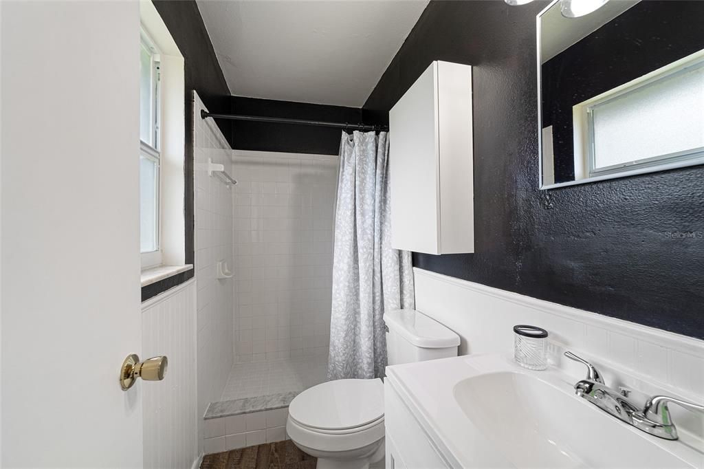 For Sale: $269,900 (3 beds, 2 baths, 1176 Square Feet)