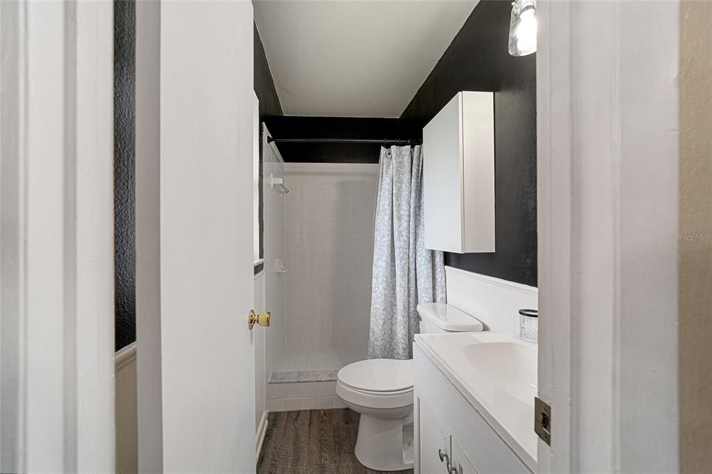 For Sale: $269,900 (3 beds, 2 baths, 1176 Square Feet)