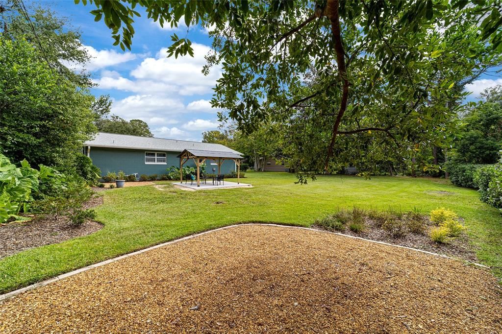 For Sale: $269,900 (3 beds, 2 baths, 1176 Square Feet)