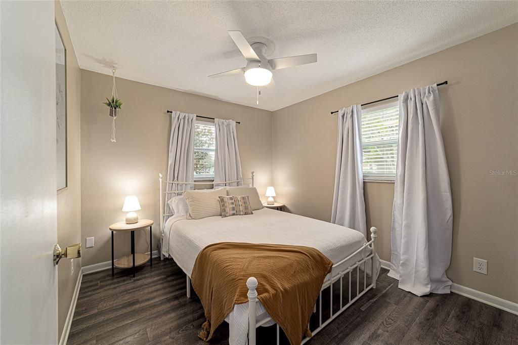 For Sale: $269,900 (3 beds, 2 baths, 1176 Square Feet)