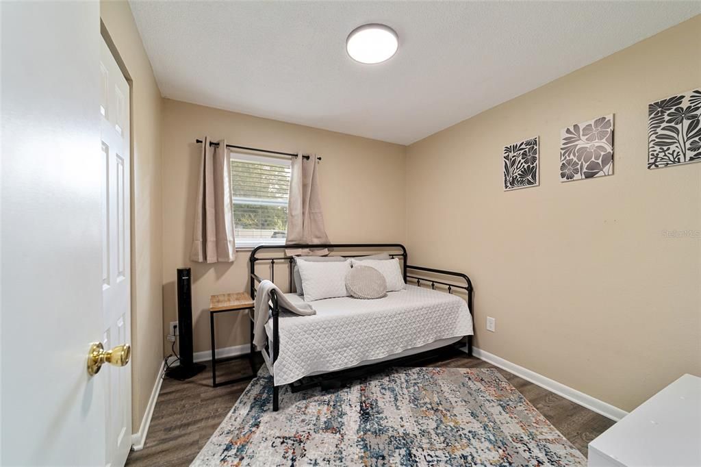 For Sale: $269,900 (3 beds, 2 baths, 1176 Square Feet)