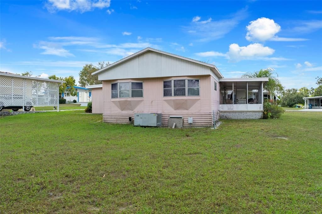 待售: $129,900 (2 贝兹, 2 浴室, 960 平方英尺)