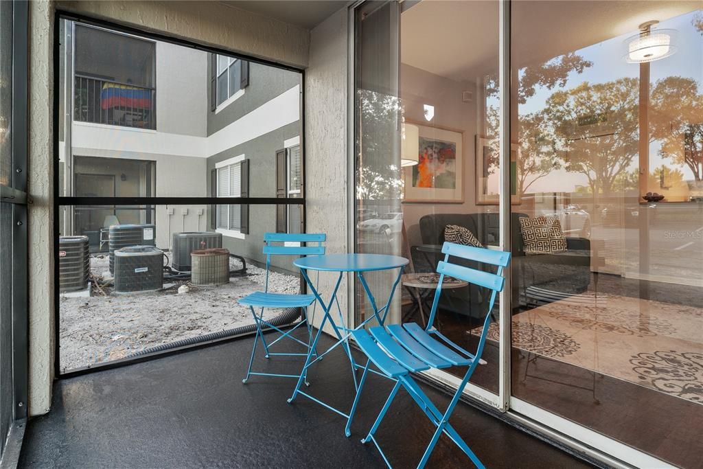 Activo con contrato: $165,000 (1 camas, 1 baños, 558 Pies cuadrados)