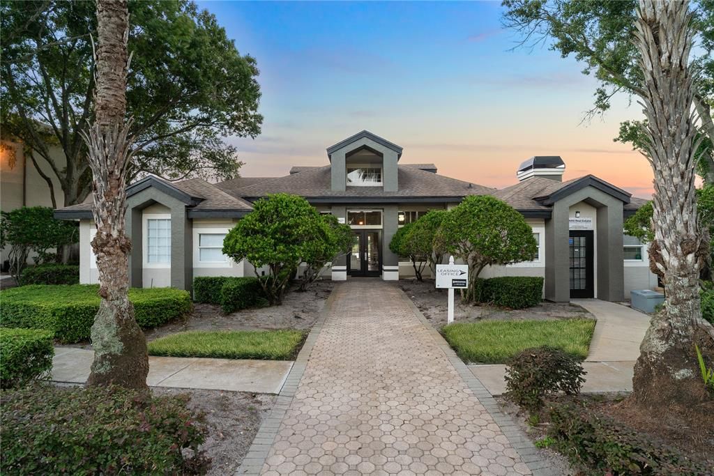 Activo con contrato: $165,000 (1 camas, 1 baños, 558 Pies cuadrados)