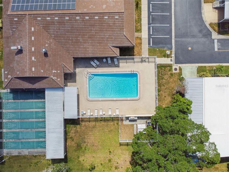 На продажу: $175,000 (2 спален, 2 ванн, 864 Квадратных фут)