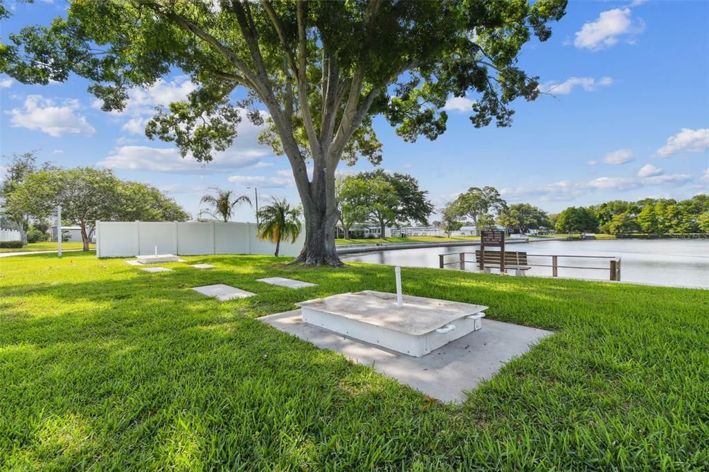 На продажу: $175,000 (2 спален, 2 ванн, 864 Квадратных фут)