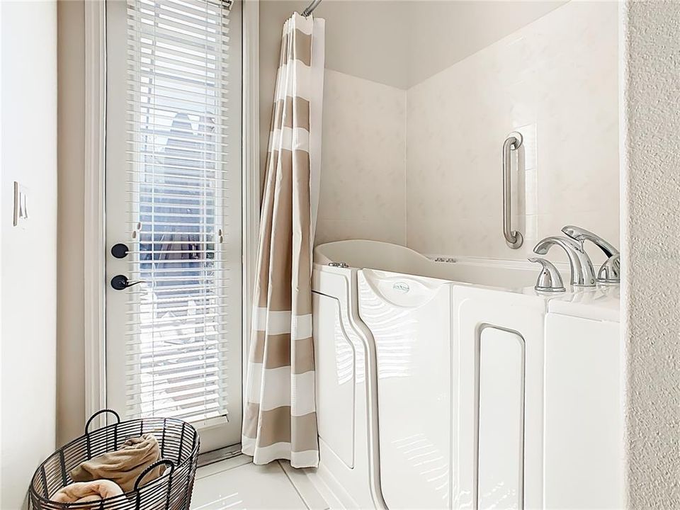 待售: $590,000 (4 贝兹, 3 浴室, 3110 平方英尺)