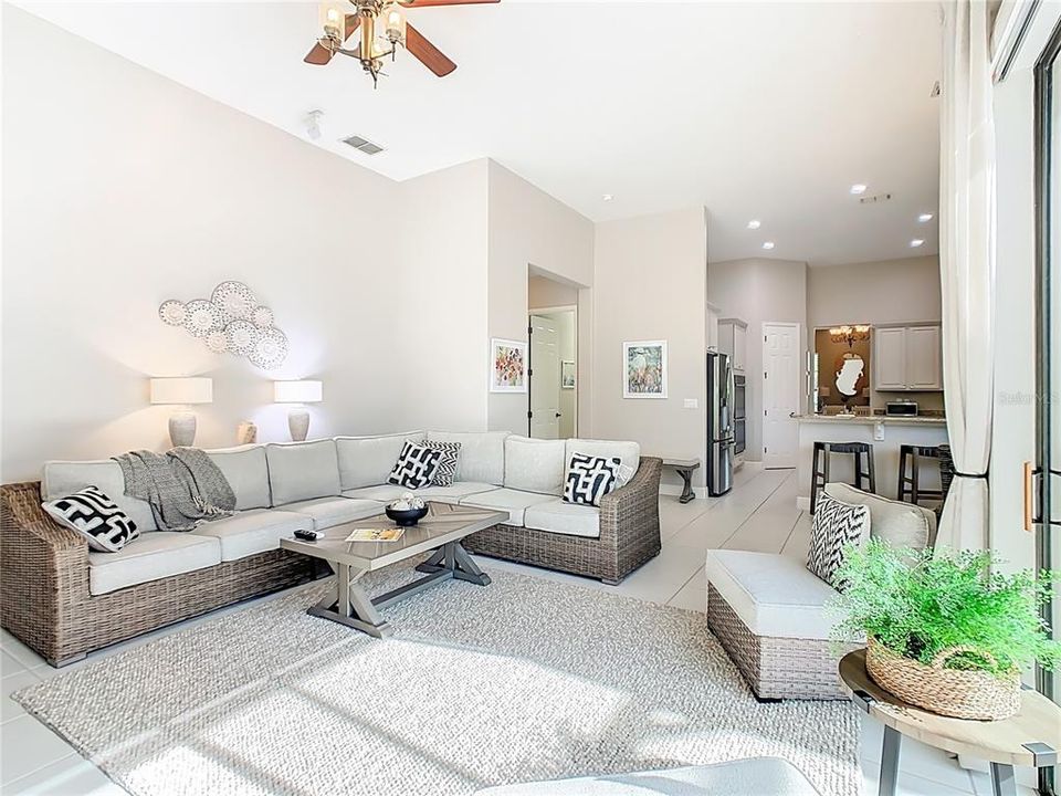 待售: $590,000 (4 贝兹, 3 浴室, 3110 平方英尺)