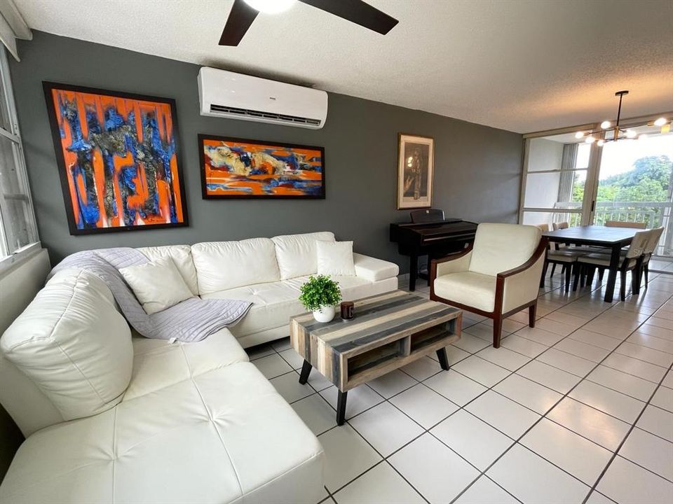 出租: $2,400 (3 贝兹, 2 浴室, 0 平方英尺)