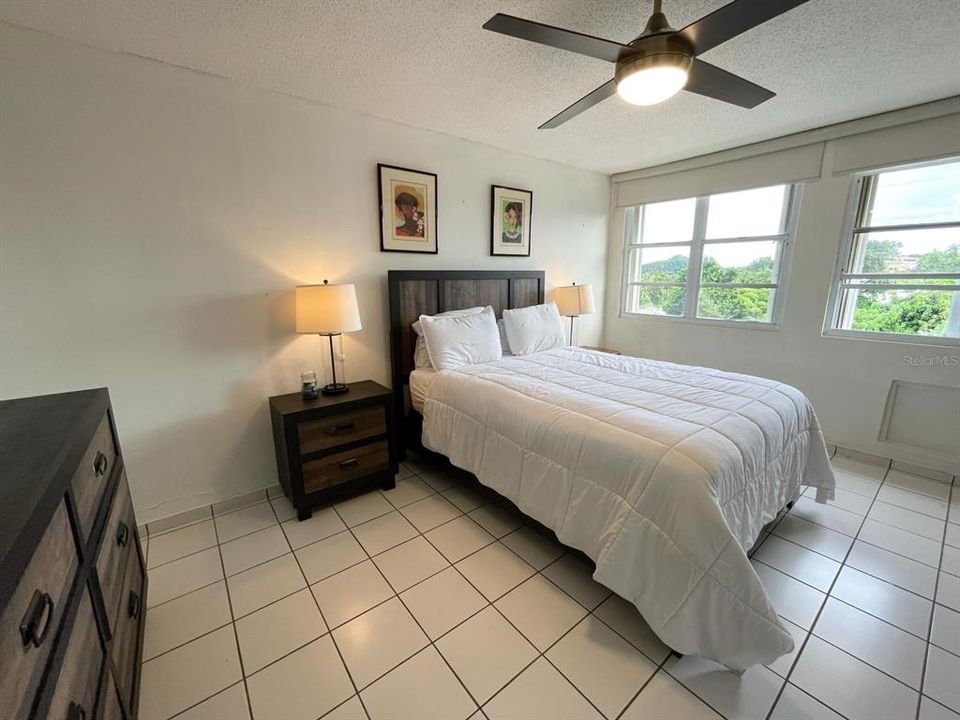 出租: $2,400 (3 贝兹, 2 浴室, 0 平方英尺)