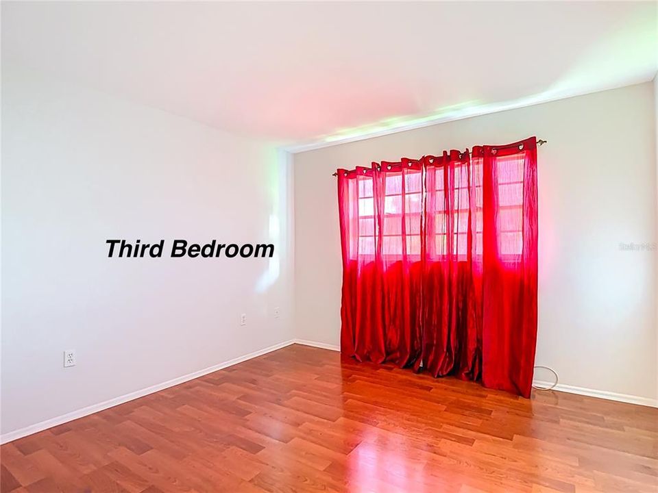 Под контрактом: $244,900 (3 спален, 2 ванн, 1226 Квадратных фут)