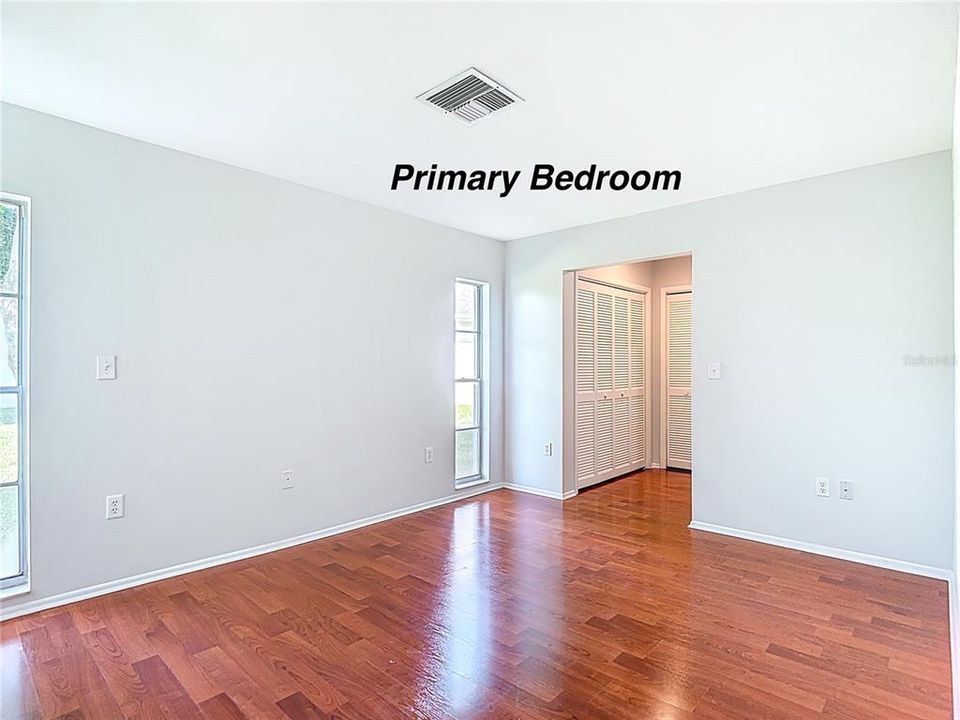 Под контрактом: $244,900 (3 спален, 2 ванн, 1226 Квадратных фут)