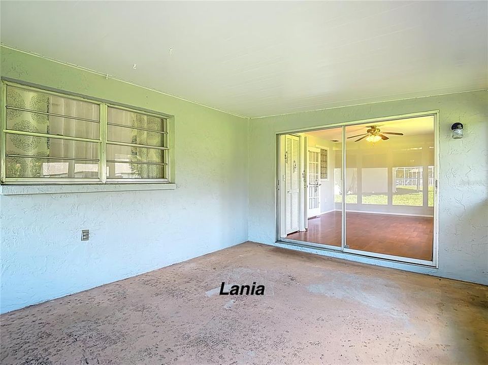 Под контрактом: $244,900 (3 спален, 2 ванн, 1226 Квадратных фут)