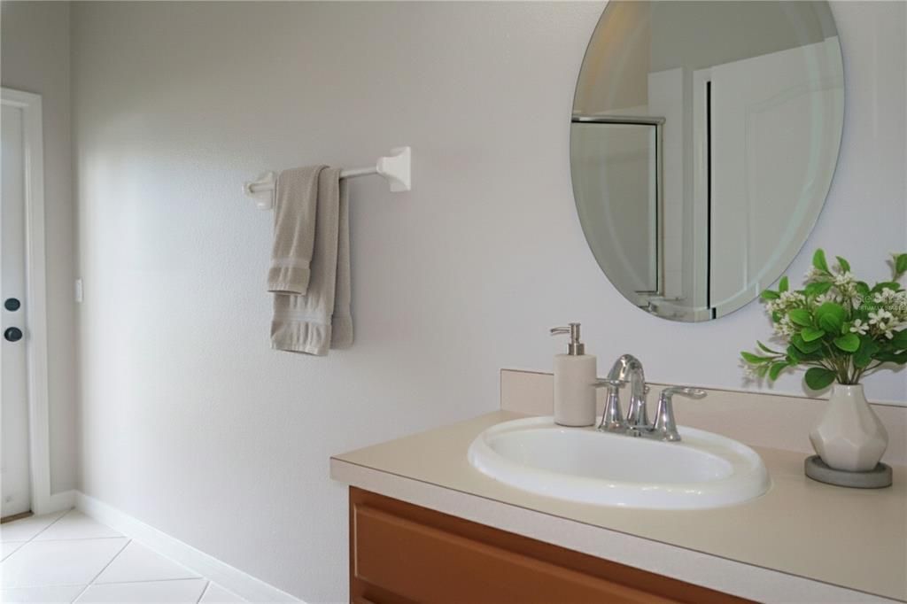 Под контрактом: $399,700 (4 спален, 3 ванн, 2433 Квадратных фут)