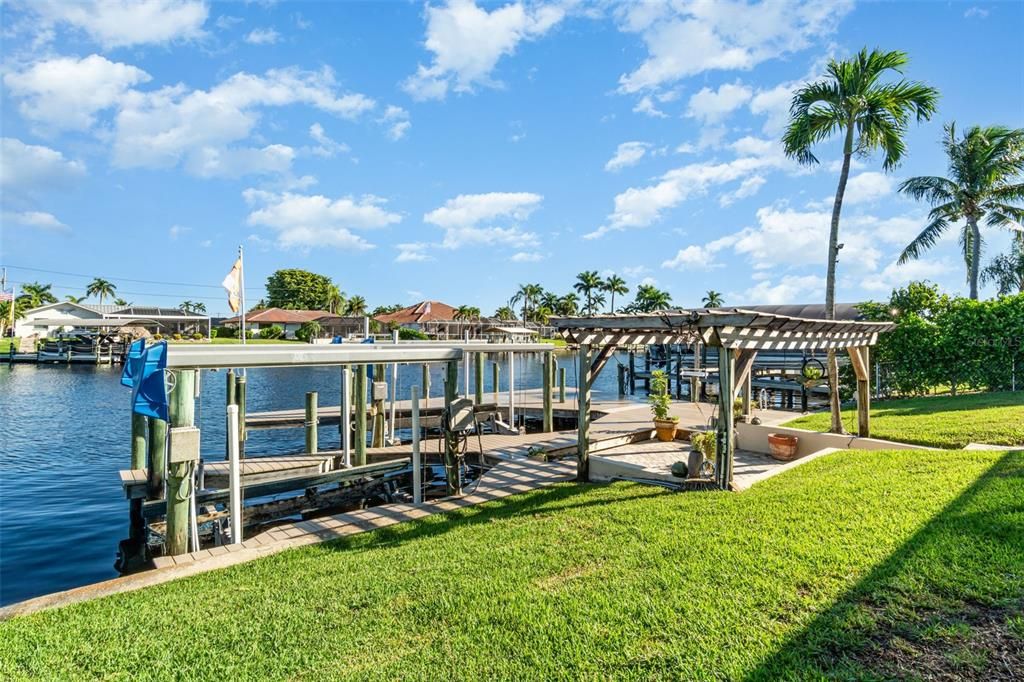 待售: $875,000 (3 贝兹, 2 浴室, 1641 平方英尺)