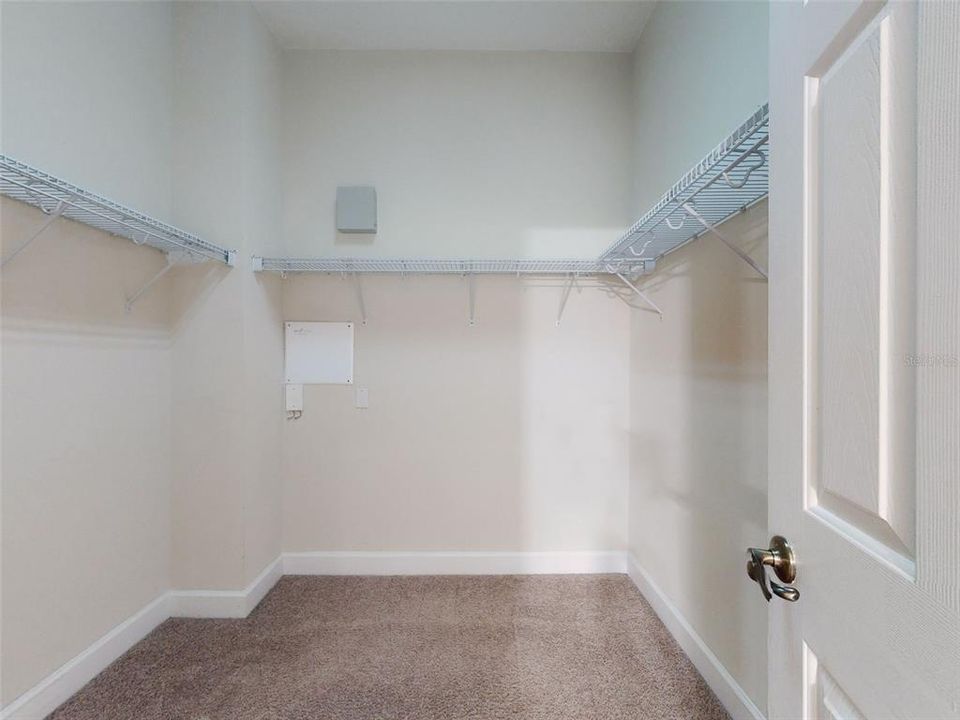 For Sale: $335,000 (3 beds, 2 baths, 1857 Square Feet)