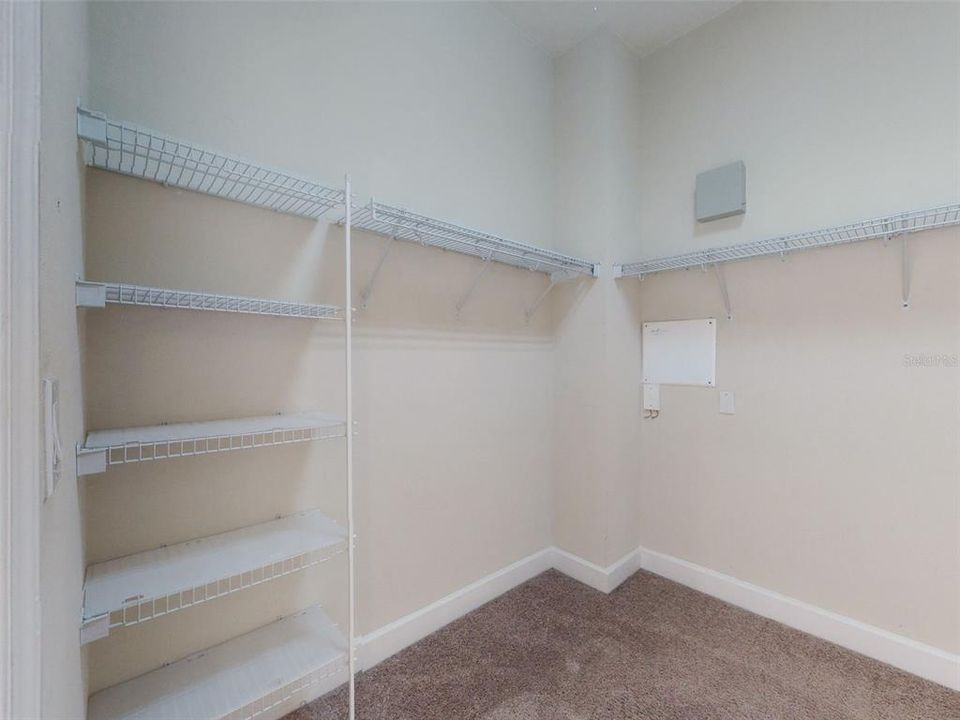 For Sale: $335,000 (3 beds, 2 baths, 1857 Square Feet)