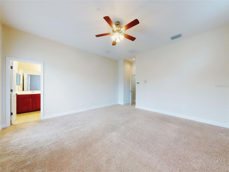 For Sale: $335,000 (3 beds, 2 baths, 1857 Square Feet)