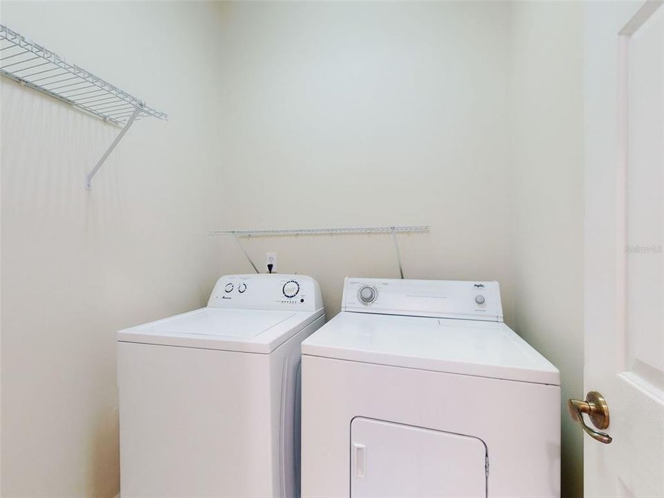 For Sale: $335,000 (3 beds, 2 baths, 1857 Square Feet)