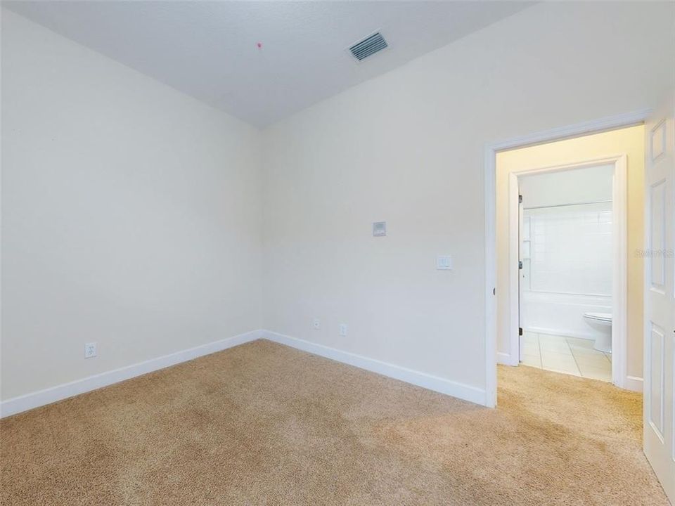 For Sale: $335,000 (3 beds, 2 baths, 1857 Square Feet)