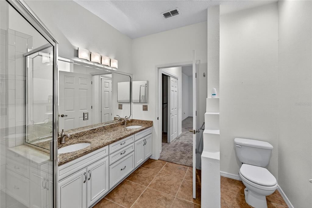 待售: $282,000 (2 贝兹, 2 浴室, 1488 平方英尺)