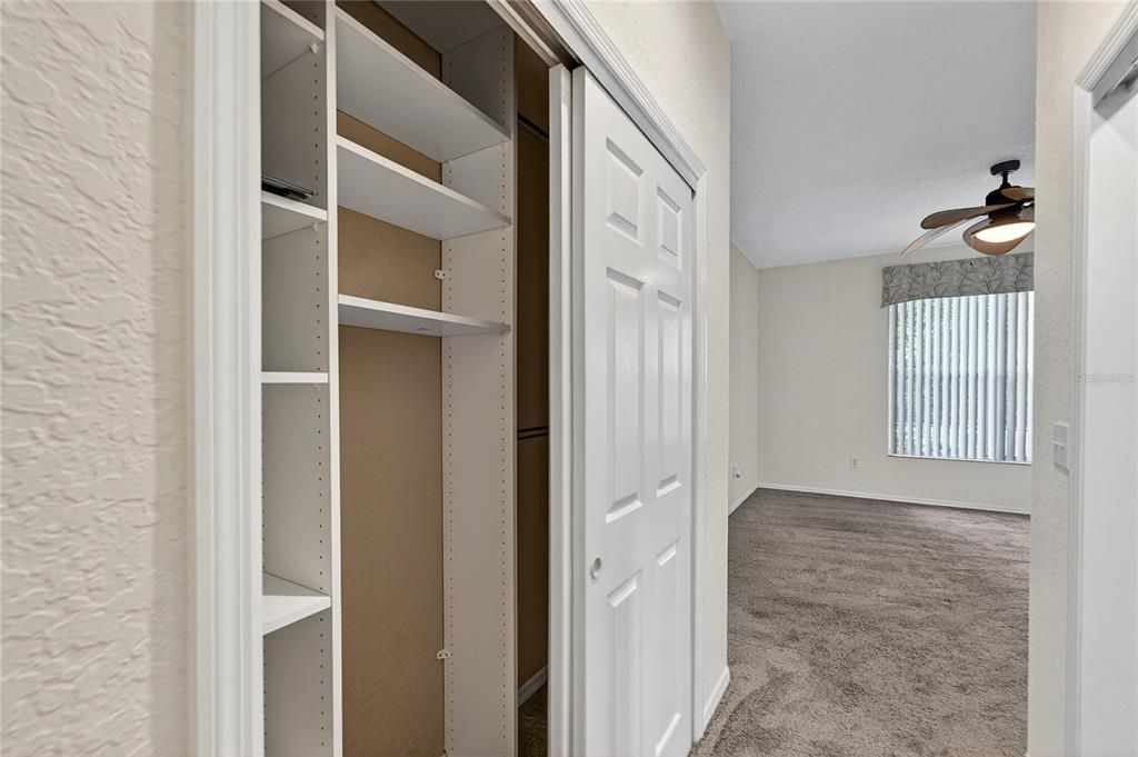 待售: $282,000 (2 贝兹, 2 浴室, 1488 平方英尺)