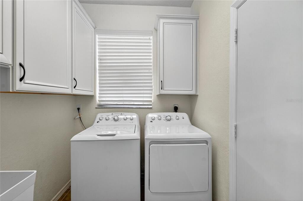 待售: $282,000 (2 贝兹, 2 浴室, 1488 平方英尺)