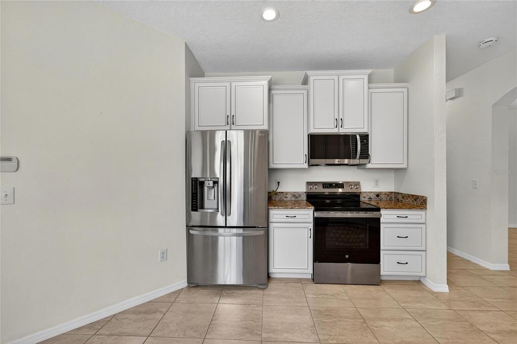 待售: $282,000 (2 贝兹, 2 浴室, 1488 平方英尺)