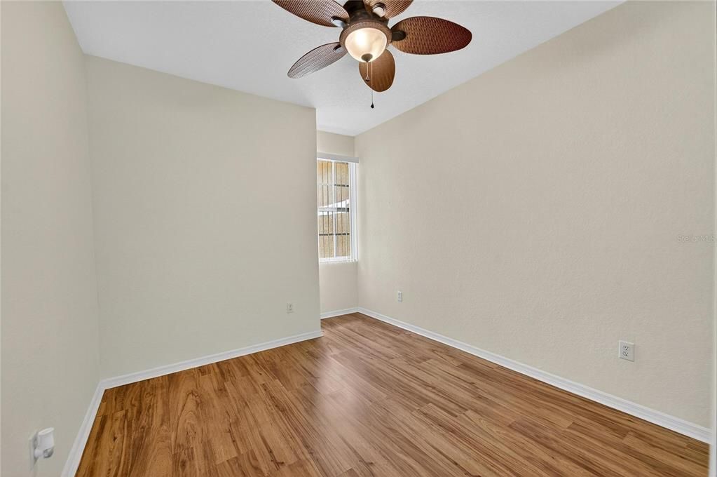 待售: $282,000 (2 贝兹, 2 浴室, 1488 平方英尺)