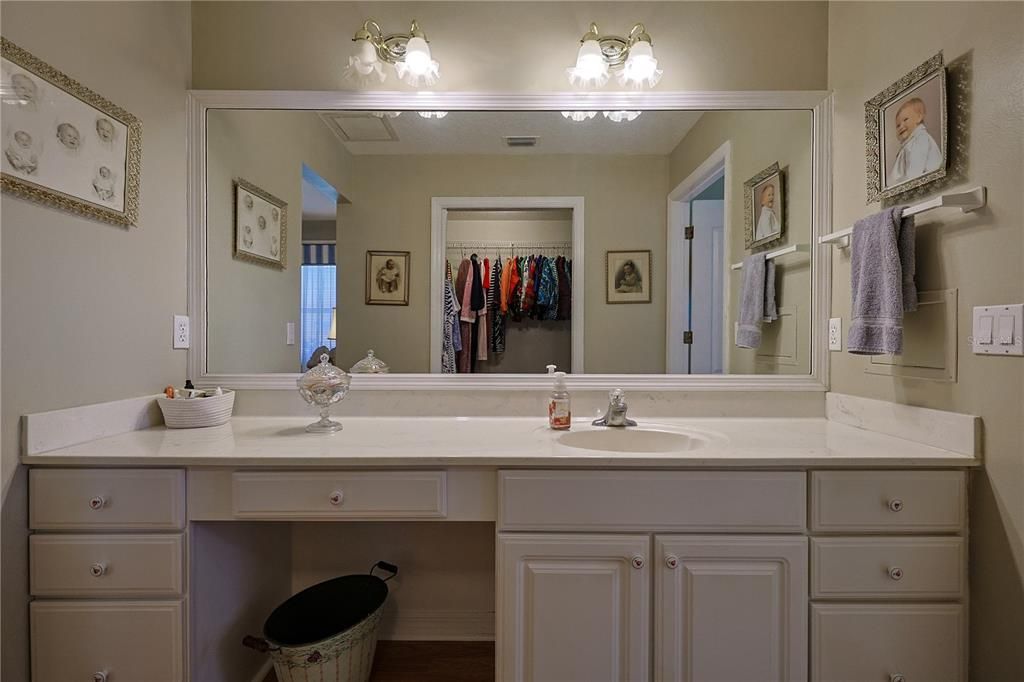 Active With Contract: $299,000 (2 beds, 2 baths, 1869 Square Feet)