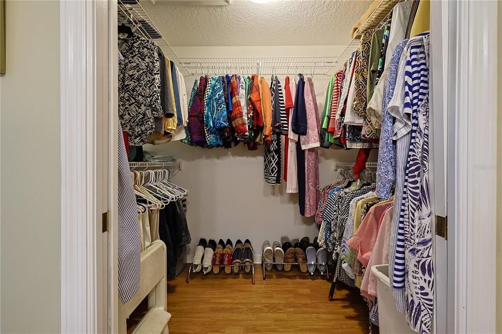 Active With Contract: $299,000 (2 beds, 2 baths, 1869 Square Feet)