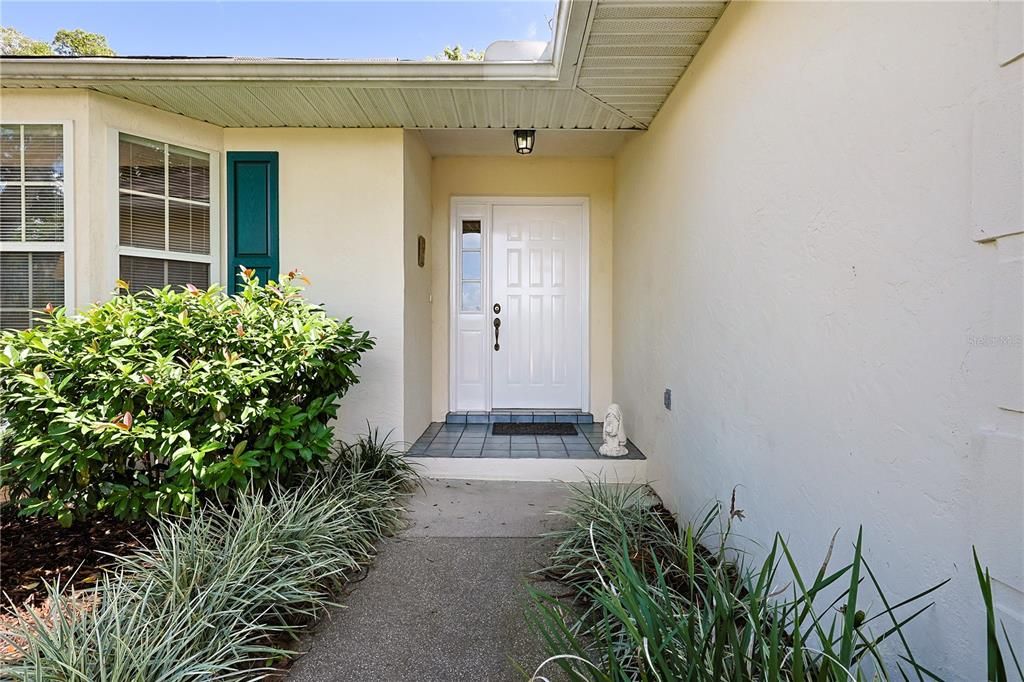 Active With Contract: $299,000 (2 beds, 2 baths, 1869 Square Feet)