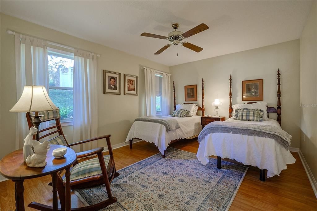 Active With Contract: $299,000 (2 beds, 2 baths, 1869 Square Feet)