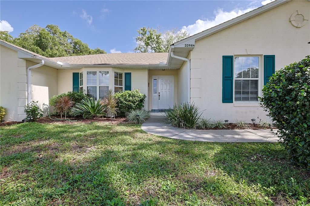 Active With Contract: $299,000 (2 beds, 2 baths, 1869 Square Feet)