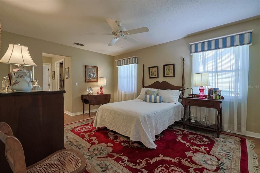 Active With Contract: $299,000 (2 beds, 2 baths, 1869 Square Feet)