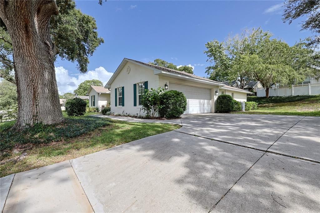 Active With Contract: $299,000 (2 beds, 2 baths, 1869 Square Feet)