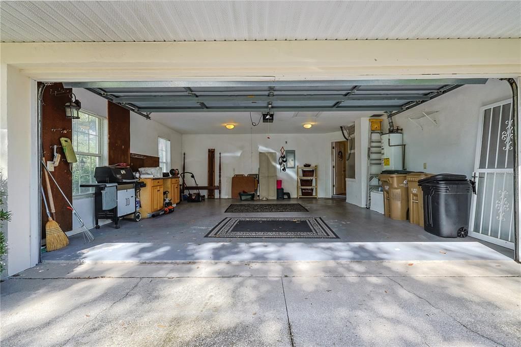 Active With Contract: $299,000 (2 beds, 2 baths, 1869 Square Feet)