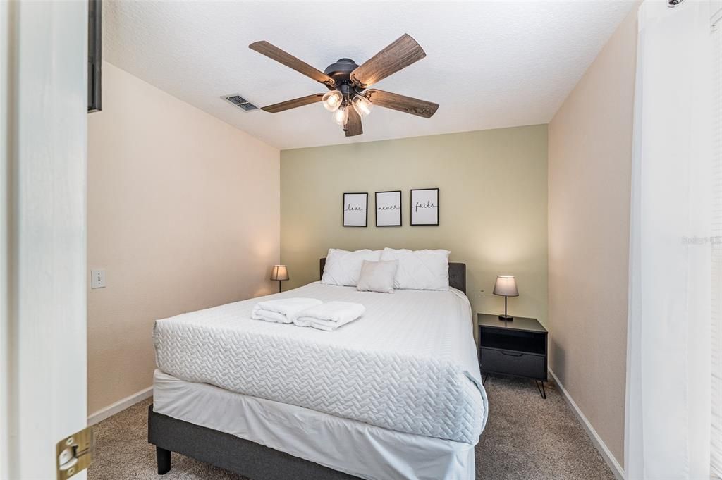 На продажу: $370,000 (4 спален, 2 ванн, 1567 Квадратных фут)